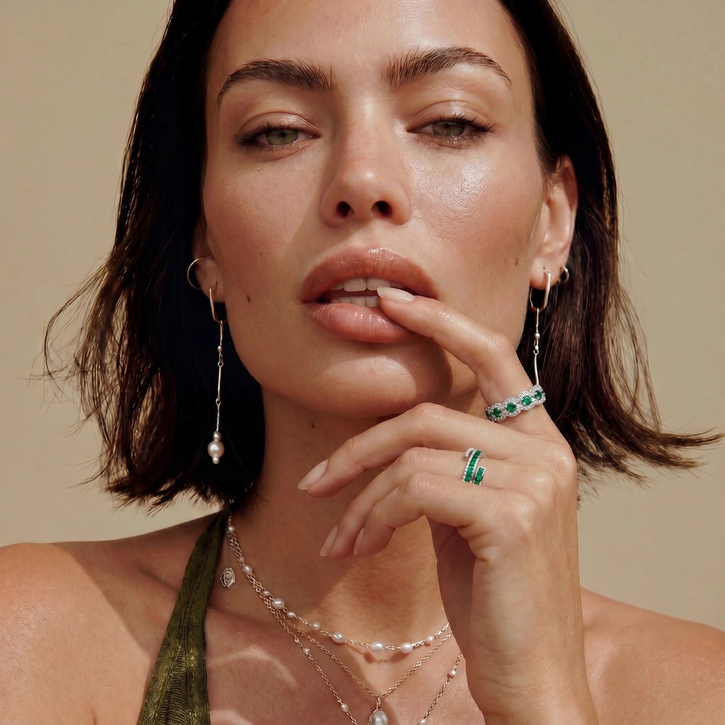 Emerald Wave Ring Luxunae