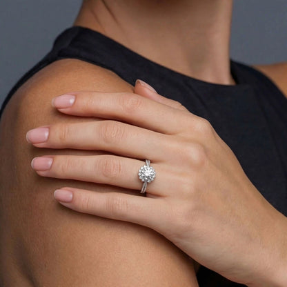 Stellar Halo Moissanite Ring Luxunae
