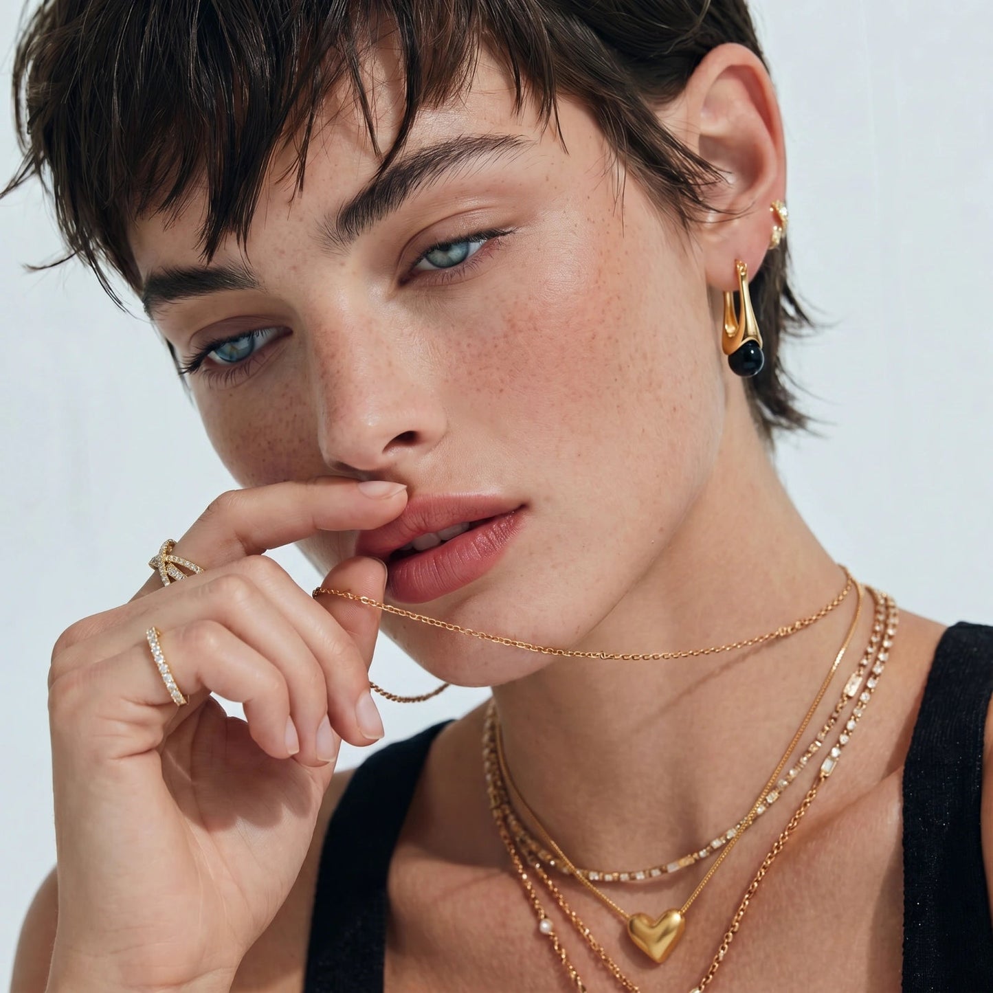 Golden Heart Necklace Luxunae