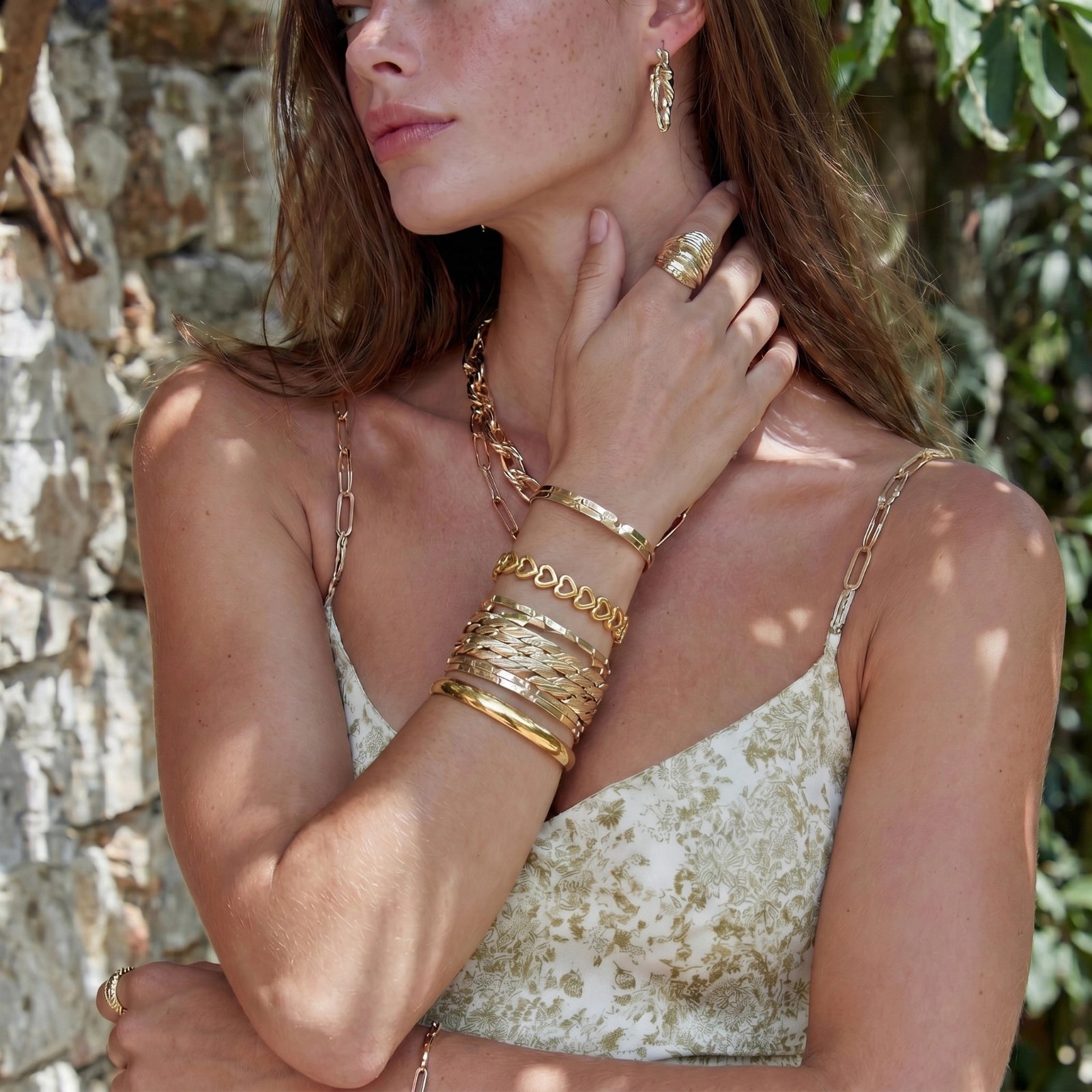 Linked Hearts Bangle Luxunae